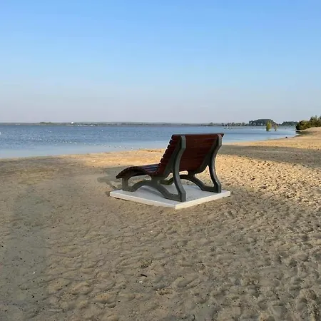 Casa de Férias Strandhaus 2, Mit Garten, 250 Meter Zum Lembruch