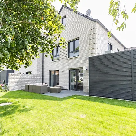 Strandhaus 2, Mit Garten, 250 Meter Zum Casa de Férias Lembruch