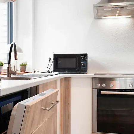 Casa de Férias Strandhaus 2, Mit Garten, 250 Meter Zum Lembruch