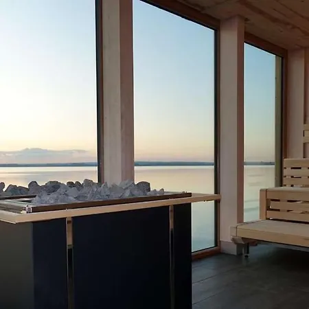 Strandhaus 2, Mit Garten, 250 Meter Zum * Lembruch