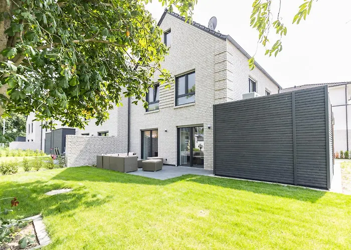 Strandhaus 2, Mit Garten, 250 Meter Zum Tatil Evi Lembruch