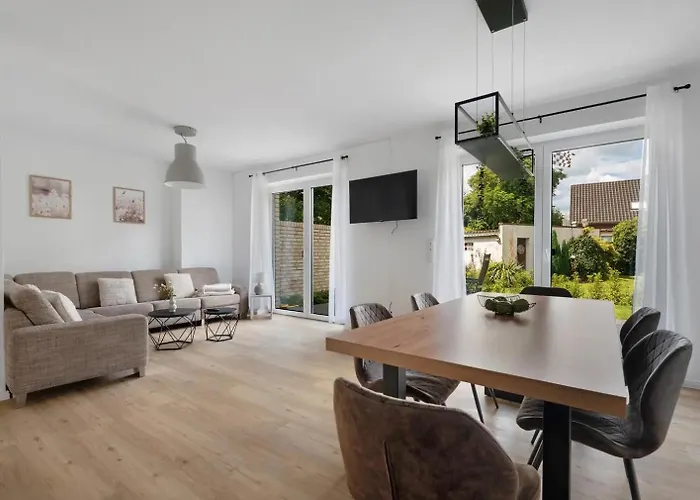 Strandhaus 2, Mit Garten, 250 Meter Zum Lembruch