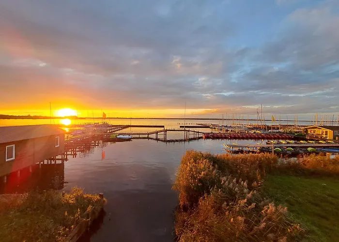 Strandhaus 2, Mit Garten, 250 Meter Zum *